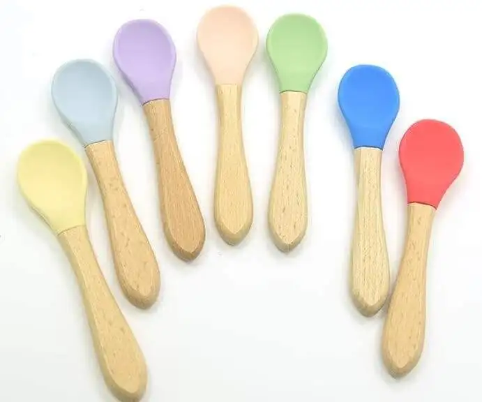High Quality Hot Sale Can Be Custom Color Bamboo and Food Grade Silicone Baby Feeding Spoon