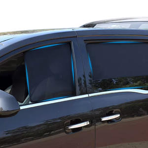 Pare-soleil de voiture pare-soleil de fenêtre usine personnalisée OEM Landrover série de modèles <span class=keywords><strong>anti</strong></span> UV magnétique ventouse pare-soleil en maille - Product Image 1