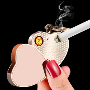 Briquet électrique porte-clés en forme de cœur pour la Saint-Valentin avec verrouillage en un clic et protection contre l'incendie