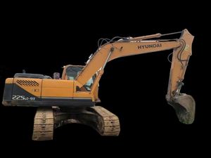 High Quality Used HYUNDAI 225LC-9T 2023 <b>Model</b> 22.5 Ton Construction Excavator 112 kW <b>Engine</b> 1m Bucket Capacity Korea Origin - Product Image 2