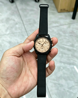 Montre Chronographe à Quartz Homme Bestseller 2026, un Bracelet Sportif avec Lunette Tachymetre, Trois Sous-Cadrans et Bracelet en Tissu