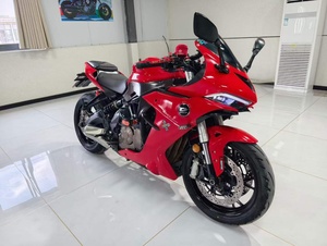 Moto Super Sport QJMOTOR SRK600 Sword Edition 600cc, refroidissement liquide, quatre cylindres en ligne, suspension ABS - Product Image 1