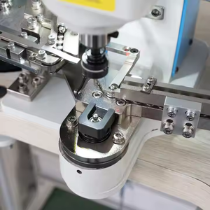 लोहे और प्लास्टिक के बटन के लिए उपयुक्त बाइंडिंग मशीन संलग्न करना - Product Image 3