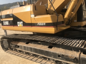 Excavatrice CAT 320BL d'occasion, équipement de terrassement, poids opérationnel de 20 tonnes - Product Image 5