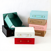 Boîte cadeau pliable avec vernis doré, boîte cadeau magnétique portable, boîte en carton ondulé Kraft, Cajas Personalizadas pour la personnalisation ODM