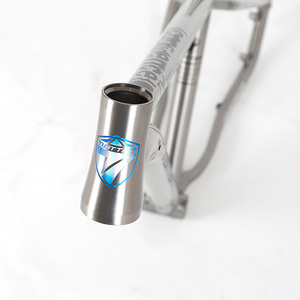 <span class=keywords><strong>Cuadro</strong></span> de Bicicleta de <span class=keywords><strong>Titanio</strong></span> de Alta Gama con Estilo Moderno y Pintura Ligera, <span class=keywords><strong>Cuadro</strong></span> de Bicicleta de <span class=keywords><strong>Titanio</strong></span> 29er a Precio de Fábrica - Product Image 4