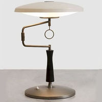 Lampe de bureau au design rétro avec interrupteur mécanique manuel, personnalisable selon les plans d'origine de l'usine
