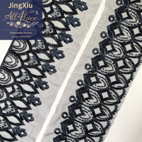 Bordure en dentelle noire perlée brodée à motif floral festonné pour la décoration des Abayas, Kaftans et Jalabiyas de Dubaï
