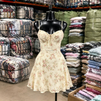 Robe de soirée moulante mi-mollet pour femme, style sirène, à bretelles spaghetti, avec découpes et dos nu, froncée, disponible en OEM, Fournisseur Chongqing