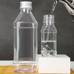 Bouteille en plastique PET transparente personnalisée de 100 ml, 250 ml, 350 ml pour thé au lait, jus, carrée avec couvercle noir argenté - Product Image 4