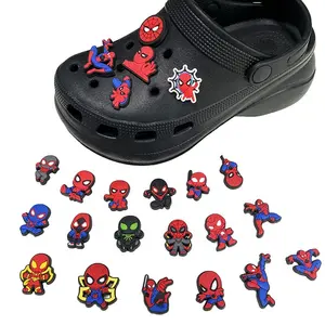 Custom Marvel Pvc scarpe Charms Super eroi Clog Charms Spiderman all'ingrosso per scarpe decorazioni