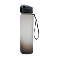 Bouteille d'eau de sport en plastique sans BPA avec sangle, personnalisable avec logo, pour la vente en gros