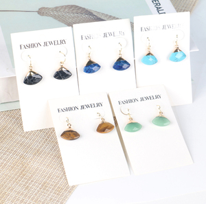 CHUSE Bijoux Artisanaux en Cristal Pierres de Guérison Boucles d'Oreilles Pendantes en Pierres Précieuses pour Femmes et Filles - Product Image 1