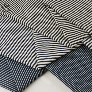 Tissu denim teint en fil noir et <span class=keywords><strong>blanc</strong></span> à rayures bicolores, poids lourd, 30 % polyester, 70 % coton, pour vestes en jean - Product Image 2