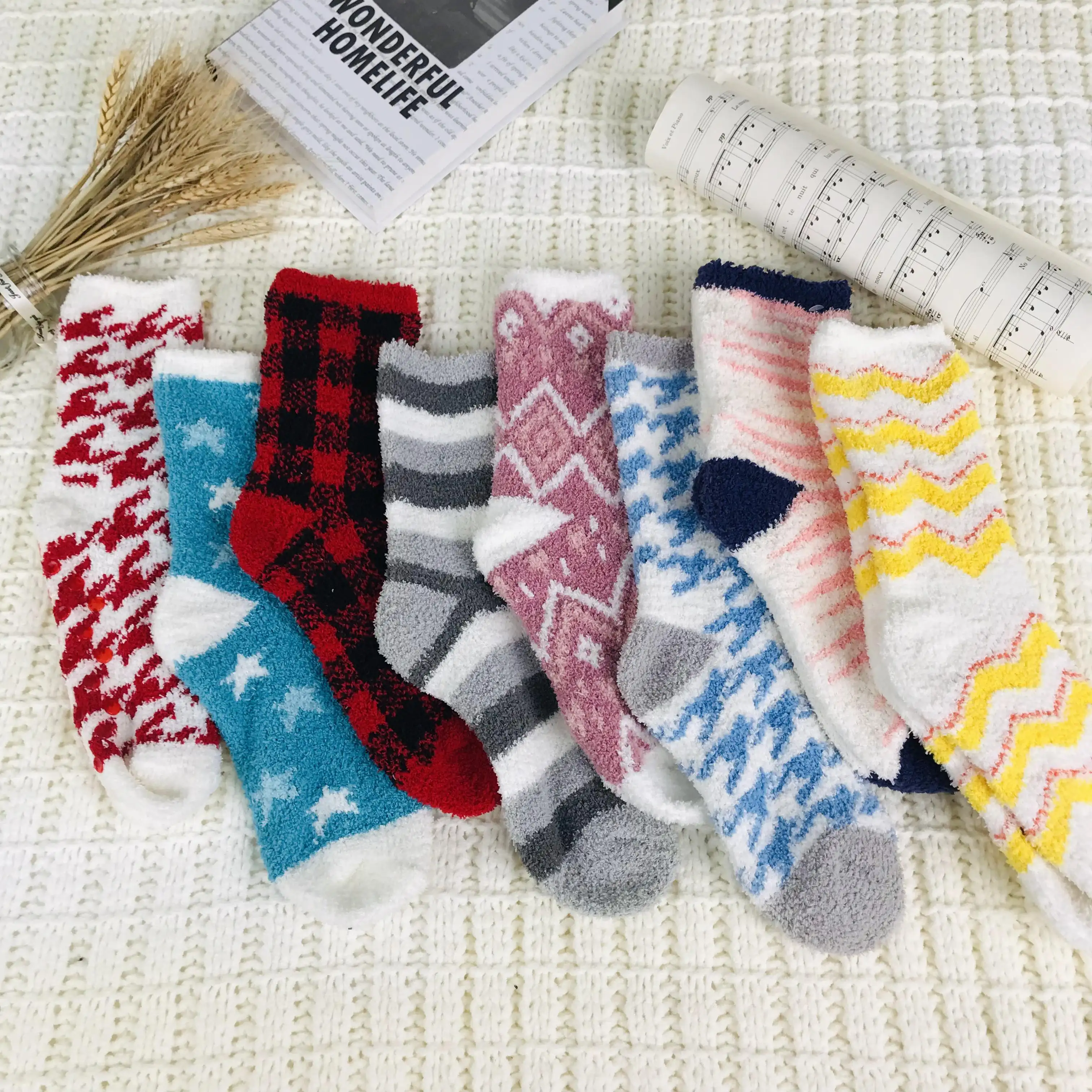 Custom pattern knitted socks for men colorful funny cotton custom womens floor knit socks with logo