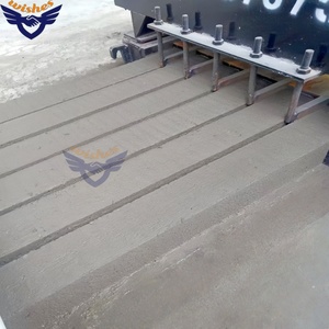 Máquina de Extrusión de Hormigón de Alta Velocidad de 100x100 mm - Máquina de Moldeo de Postes de Viñedo Prefabricados para España, Portugal, Italia y Grecia - Product Image 2