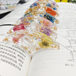 Promotional Gold Foil Floral Style Resin Book Reading Aid Thumb Book Holder Customize Your logo Personalize Acrylic Bookmark