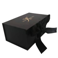 Boîtes cadeaux en carton pliable rigide de luxe noires personnalisées Emballage en papier noir magnétique pliable à fermeture magnétique pour vêtements personnalisés