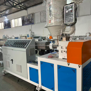 Machine d'extrusion complète de tuyaux en PVC, ligne de production de tuyaux en plastique, machine de fabrication de tuyaux en PVC à haut rendement - Product Image 1