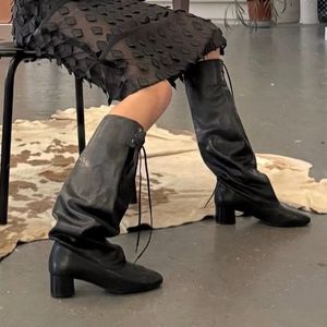 Bottes hautes pour femmes, boutons métalliques personnalisés de haute qualité, tige plissée ample, lacets, bottes longues et amples, bottes hautes jusqu'au genou - Product Image 2