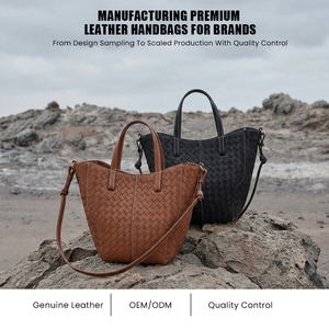 matelassé haut de gamme OEM personnalisé pour femmes Nouveau sac à bandoulière en coton doublé à la mode de haute qualité - Product Image 1