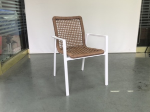 Chaises en rotin moderne, ensemble de table et de chaises de cour nordique, hêtre, parc, jardin, aluminium, imperméable, <span class=keywords><strong>fauteuil</strong></span> de loisirs - Product Image 5