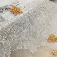 Poisson français fil de soie Guipure broderie dentelle tissu Sexy femmes longues robes de soirée de mariage dentelle pour chaussures de mariée sacs
