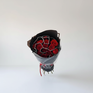 Bouquet di Fiori in Filato Ondulato Perlato, Modello 00365, Confezione in Sacchetto, Tecnica Minimalista di Sovrapposizione, per San Valentino, Negozio di Fiori - Product Image 2