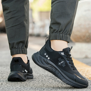 Chaussures de sport pour hommes, personnalisées, de haute qualité, taille <span class=keywords><strong>47</strong></span>, baskets de <span class=keywords><strong>gym</strong></span>, chaussures de course, zapatillas hombre, respirantes, décontractées, légères, en EVA - Product Image 3