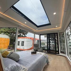 Capsule spatiale de luxe B & B, rénovation de conteneur cube, personnalisation de la chambre B & B, hébergement en plein air, hôtel, magasin, bâtiment - Product Image 4