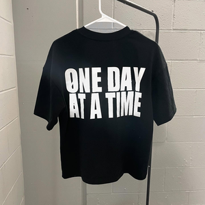 ผู้ผลิตเสื้อยืดขายส่ง หลายสี ปักลาย ผ้าฝ้ายอย่างดี ทรงโอเวอร์ไซส์ ถักนิตติ้ง เนื้อผ้าหนา พิมพ์ลายตามสั่ง สกรีนลายตามสั่ง - Product Image 2