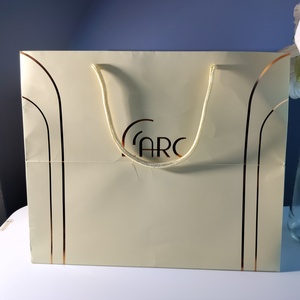 Ngân sách thân thiện tinh tế màu be tùy chỉnh logo in cao cấp Thẻ trắng túi quà tặng với xử lý cho bánh, bánh ngọt, bánh - Product Image 4