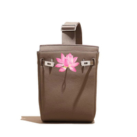 Bolso de Pecho de Cuero Genuino de Primera Calidad, Diseño 2026, Bolso Bandolera Pequeño - Moderno, Unisex, Personalización al por Mayor de Fábrica