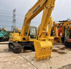 Excavatrice sur chenilles hydraulique d'occasion Komatsu PC220-8 avec moteur et pompe, poids opérationnel de 20 000 kg, origine Japon - Product Image 4