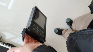 Échographe vétérinaire portable pour test de gestation animale, mesure de la graisse dorsale et de la viande maigre, corps métallique durable pour le bétail - Product Image 5
