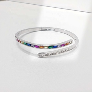 Precio de fábrica, plata 925, brazalete ajustable de diseño en plata de ley, joyería fina, circonita gruesa, unisex, pulseras de moda para mujer - Product Image 1
