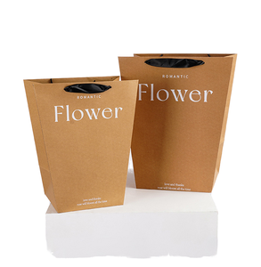 Sac fourre-tout trapézoïdal de luxe personnalisé en carton, épaisseur 3 mm, réutilisable, portable, avec poignée en ruban et logo estampé à chaud - Product Image 1