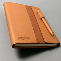 Libreta Premium de Cuero Sintético de Dos Tonos con Portaplumas y Doble Costura para Profesionales de Negocios