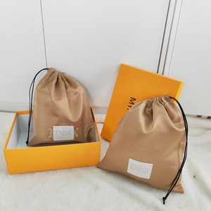 Bolsa de Regalo de Tela Satén con Logotipo Personalizado, Bolsa de Satén Mate con Cordón para Bolsos - Product Image 3