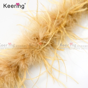 Boa <span class=keywords><strong>de</strong></span> plumas <span class=keywords><strong>de</strong></span> avestruz <span class=keywords><strong>de</strong></span> moda lujosa, embellecedor <span class=keywords><strong>de</strong></span> dos yardas, una pieza, precio <span class=keywords><strong>de</strong></span> fábrica personalizado, patrón teñido - Product Image 5