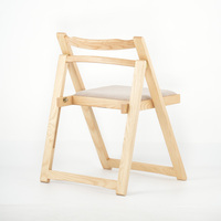 Chaise pliante solide pour salons et restaurants, usage intérieur, design nordique