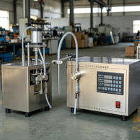 Machine de remplissage de bouteilles liquides semi-automatique de table pour petites entreprises, idéale pour l'eau et les huiles essentielles, fabriquée à Guangzhou