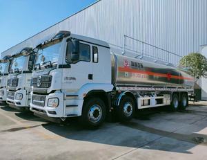 Camión <span class=keywords><strong>Cisterna</strong></span> Shacman 8X4 Nuevo para Transporte de Combustible, Alta Capacidad, Uso Pesado, Compatible con Dispensador de Combustible - Product Image 2