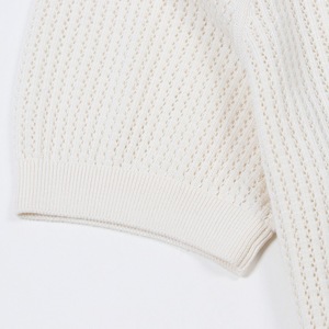 เสื้อสเวตเตอร์ถักไหมพรมคอกลมสีเบจแขนสั้นสำหรับผู้หญิงแบบขายส่งสั่งทำพิเศษ, เสื้อถักลายริบแบบโปร่ง - Product Image 4