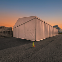 Tente de stockage extérieure coupe-vent robuste pour entrepôt et marchandises