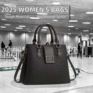 Bolsa transversal masculina moderna de lujo, bolsa de gran capacidad, bolsa de gimnasio. - Product Image 3