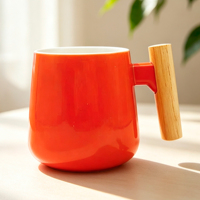 Mug à café en céramique de style classique nordique de 360 ml avec poignée en bois de bambou écologique pour le thé, le café et le lait