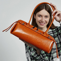 Tas Tangan Kulit Asli Gaya Biker Vintage, Tas Tote Trendy Keren Berhias Sabuk, Tas Selempang Wanita Bentuk Sosis
