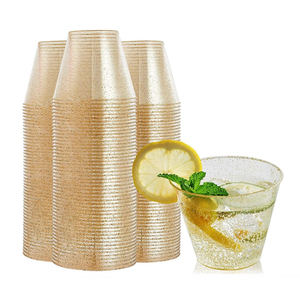 Ensemble de 100 gobelets en plastique jetables de 9 oz avec paillettes dorées et argentées pour cocktails, vin, desserts - Product Image 1