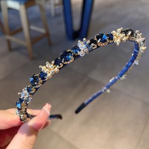 عصابات رأس كريستالية مائية وأنيقة متوفرة للبيع بالجملة في الولايات المتحدة - Product Image 2